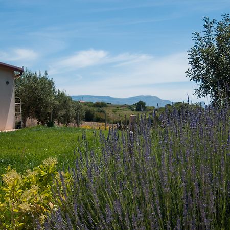 Relais Casina Miregia Hotel Менфи Екстериор снимка