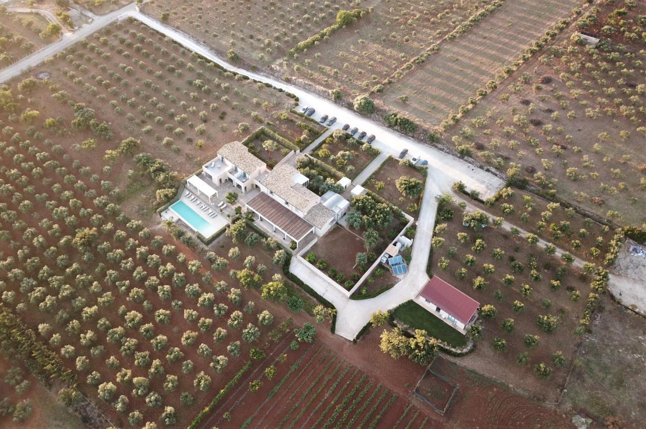 Relais Casina Miregia Hotel Менфи Екстериор снимка